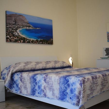 La Casa Di Gus Apartment ปาแลร์โม ภายนอก รูปภาพ