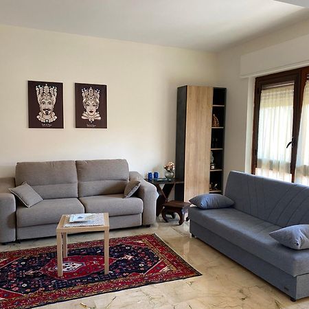 La Casa Di Gus Apartment ปาแลร์โม ภายนอก รูปภาพ